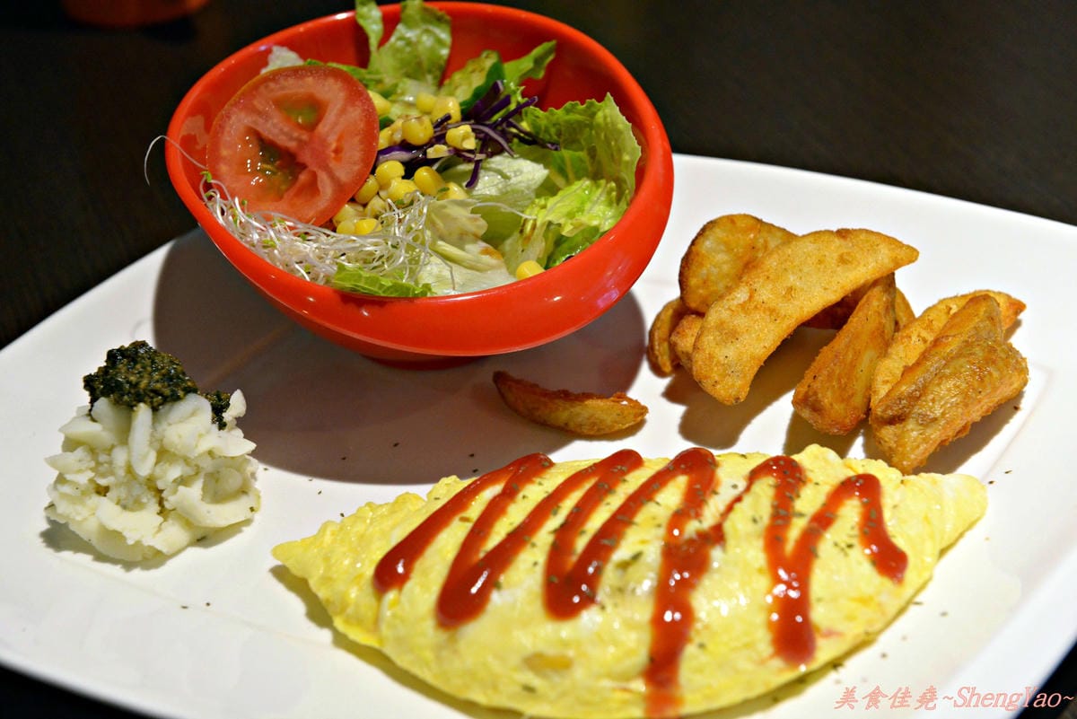 [台中西區]公海BRUNCH – 公海不是只有可以賭博,還可以吃到好吃的早午餐。(改開”花兒早午餐”)