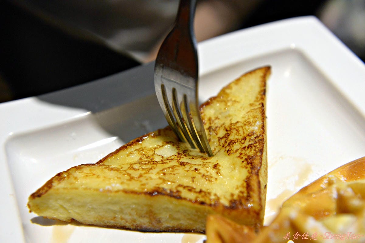 [台中西區]公海BRUNCH – 公海不是只有可以賭博,還可以吃到好吃的早午餐。(改開”花兒早午餐”)