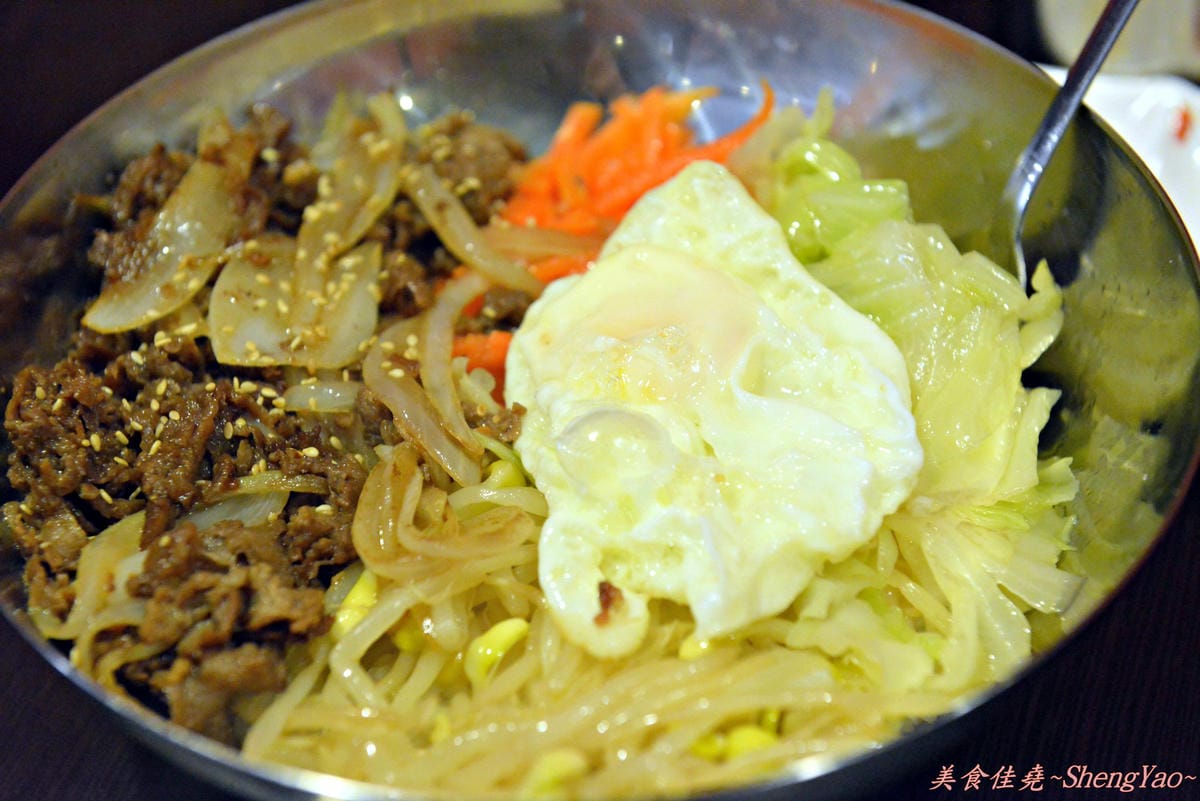 [台中龍井]大紅袍韓式美食館 – 東海商圈終於也有好吃的韓式料理了,讓人一吃就停不了口的韓國冬粉 !!(已歇業)