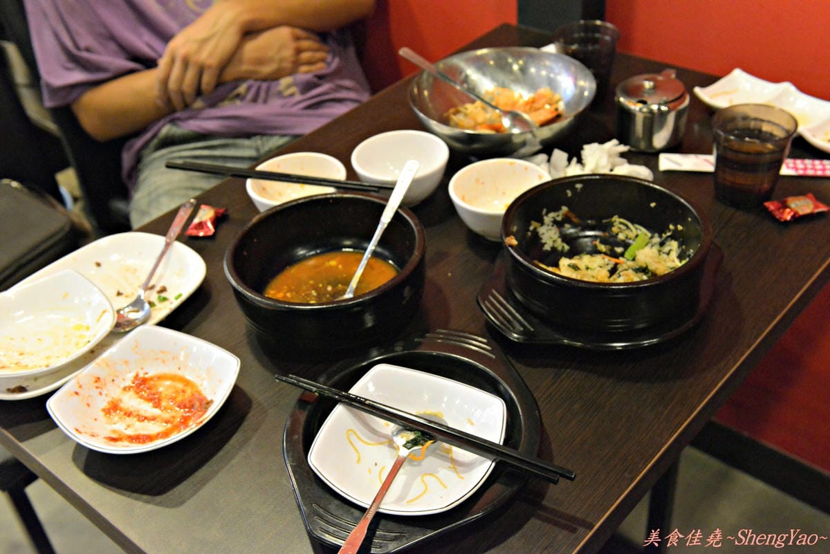 [台中龍井]大紅袍韓式美食館 – 東海商圈終於也有好吃的韓式料理了,讓人一吃就停不了口的韓國冬粉 !!(已歇業)