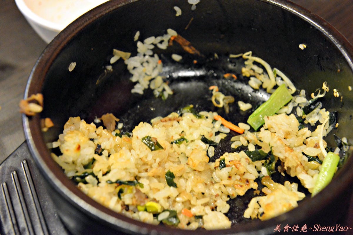 [台中龍井]大紅袍韓式美食館 – 東海商圈終於也有好吃的韓式料理了,讓人一吃就停不了口的韓國冬粉 !!(已歇業)