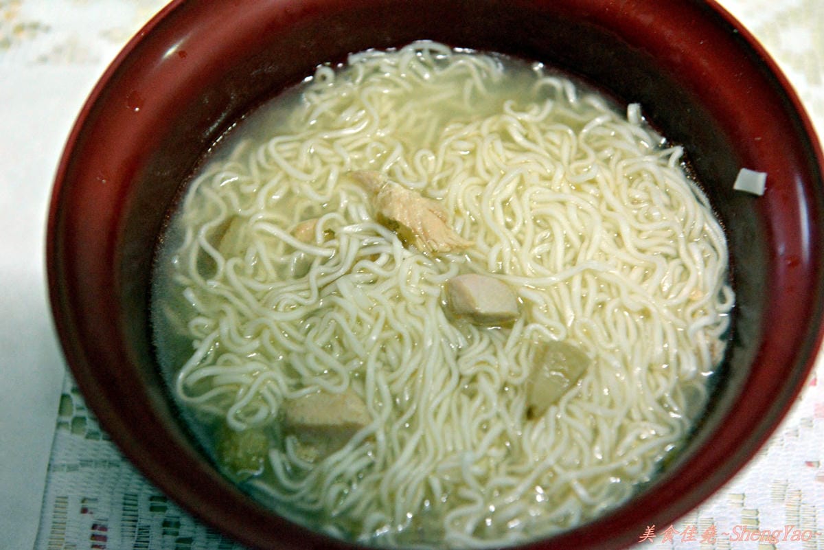 [網購美食]阿舍乾麵新口味 – 究濃系列”麻辣牛肉麵”、”麻油雞麵”。(文末送4組20包阿舍乾麵)