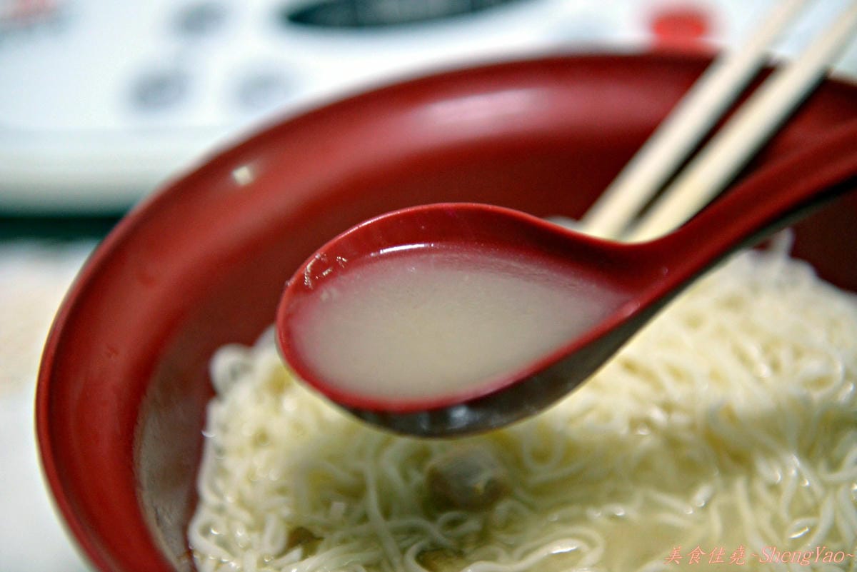 [網購美食]阿舍乾麵新口味 – 究濃系列”麻辣牛肉麵”、”麻油雞麵”。(文末送4組20包阿舍乾麵)