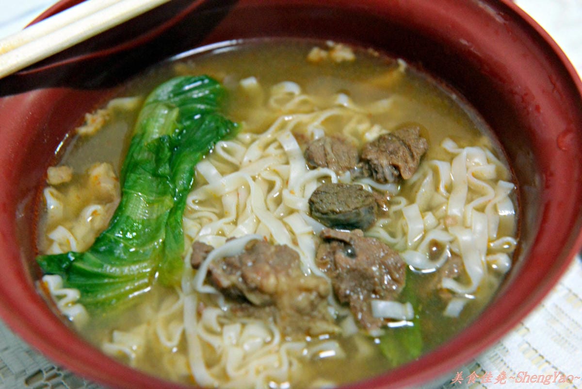 [網購美食]阿舍乾麵新口味 – 究濃系列”麻辣牛肉麵”、”麻油雞麵”。(文末送4組20包阿舍乾麵)