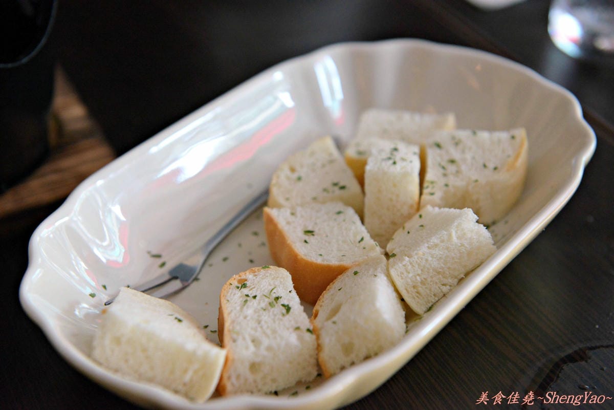 [台中西屯]布可斯義 BECAUSEi cafe – 新開幕的義式餐館,食材新鮮,起司風度鍋超好吃 !! (已遷移沙鹿)