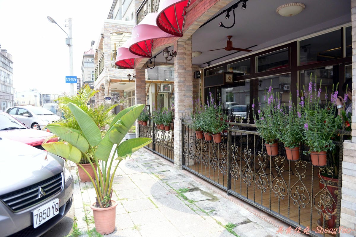 [台中西屯]布可斯義 BECAUSEi cafe – 新開幕的義式餐館,食材新鮮,起司風度鍋超好吃 !! (已遷移沙鹿)