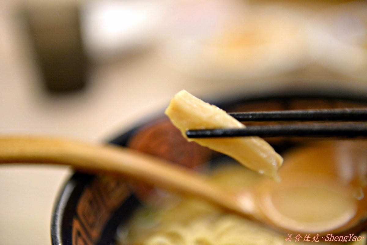 [台中]佐佐木拉麵 – 裝潢用心氣氛佳,服務和餐點很有問題。(已歇業)