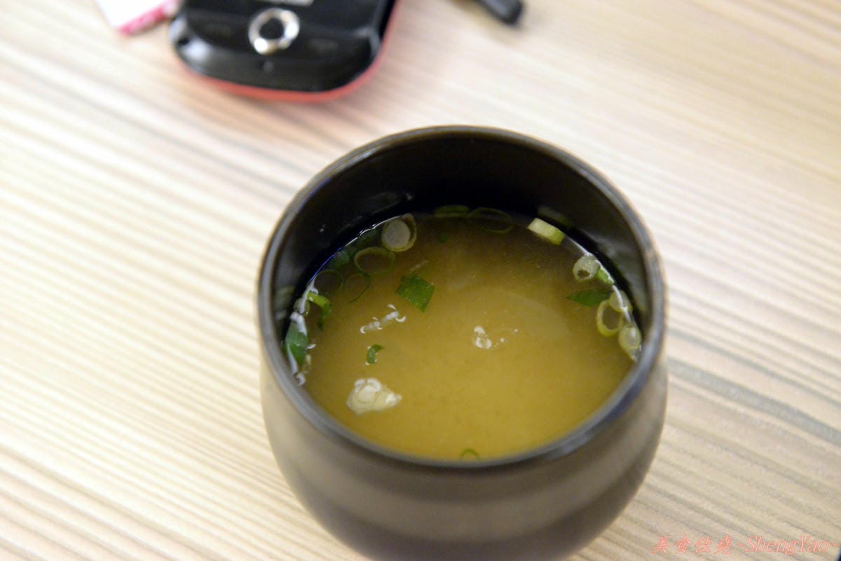 [台中]佐佐木拉麵 – 裝潢用心氣氛佳,服務和餐點很有問題。(已歇業)