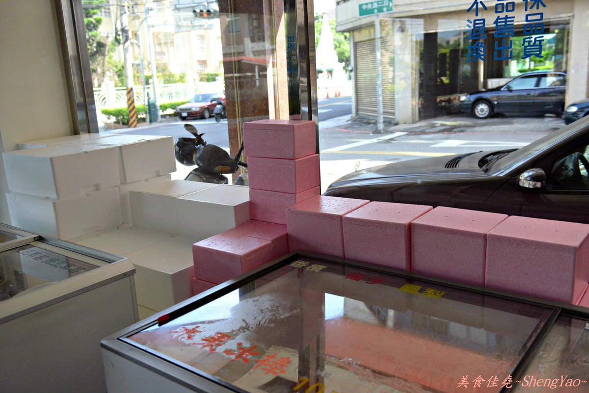 [台中梧棲]順興芋冰 – 台中港名產、梧棲必吃的50年老冰店,來自台南東山鄉的煙燻桂圓製成的酒釀桂圓冰淇淋、桂圓米糕枝仔冰超級好吃 !!