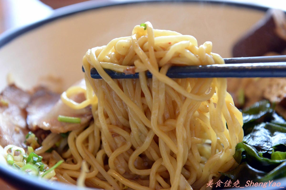 [台中大雅]日春堂拉麵 – 大雅的平價日式拉麵,肥瘦相間的叉燒肉超級無敵好吃。(已歇業)
