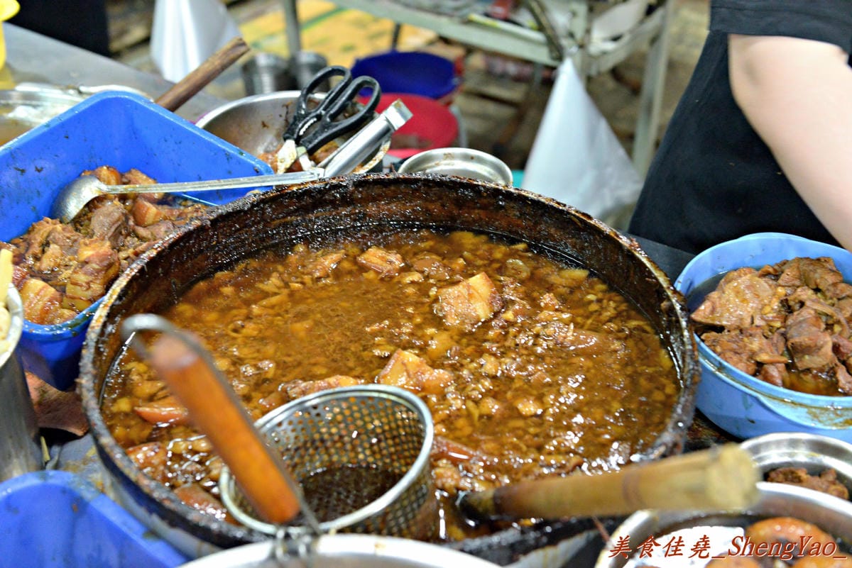 [台中沙鹿]北港焢肉飯 – 沙鹿在地有名的焢肉飯,吃宵夜的好地方。(火災店內毀損已停業)