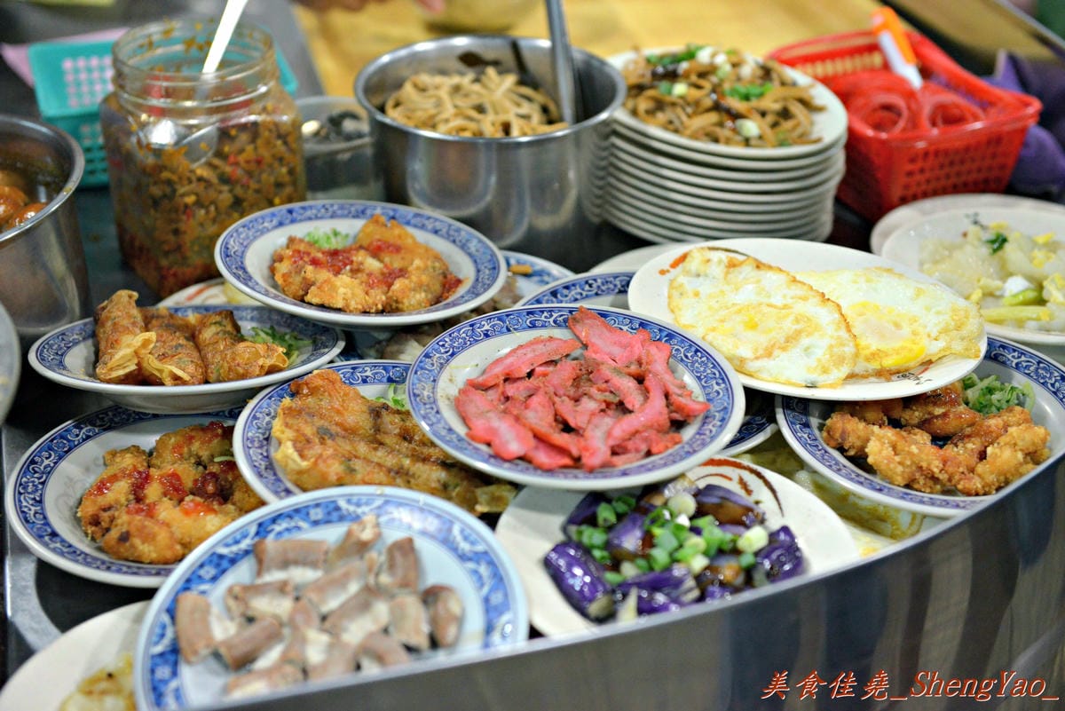 [台中沙鹿]北港焢肉飯 – 沙鹿在地有名的焢肉飯,吃宵夜的好地方。(火災店內毀損已停業)
