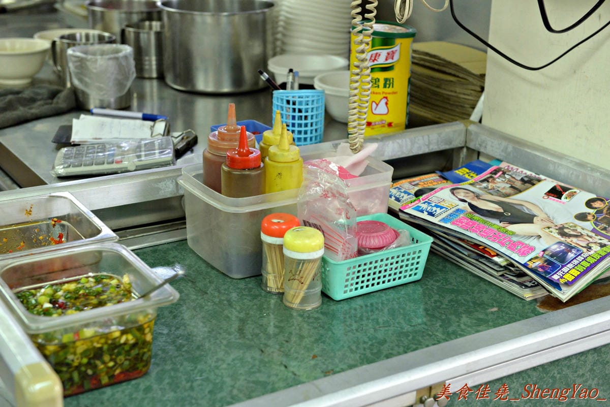 [台中大雅]阿婆店肉燥飯 – 大雅不少人推薦的好吃肉燥飯、腳庫飯、爌肉飯。