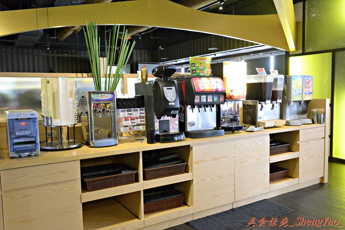 [台中豐原]湯駅火鍋吃到飽 – 百貨公司內,不到400元的價格,新鮮食材讓你吃到飽。(已歇業)