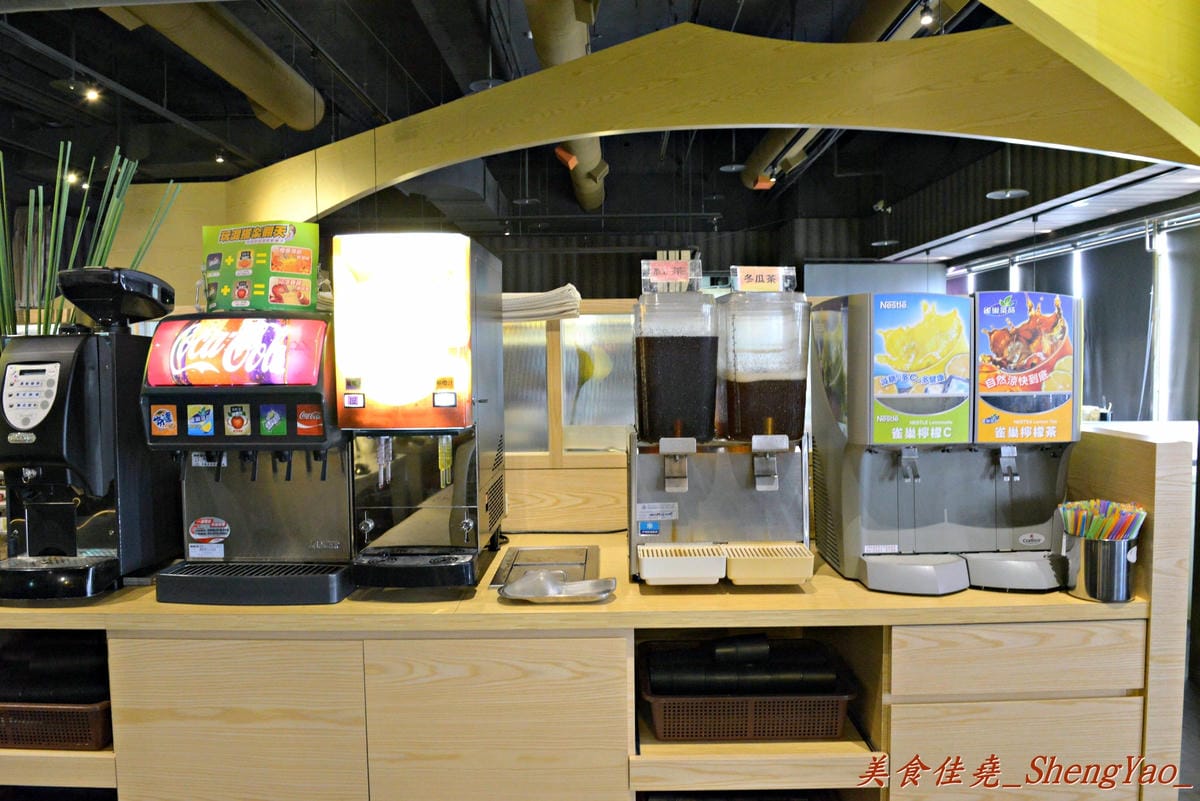 [台中豐原]湯駅火鍋吃到飽 – 百貨公司內,不到400元的價格,新鮮食材讓你吃到飽。(已歇業)