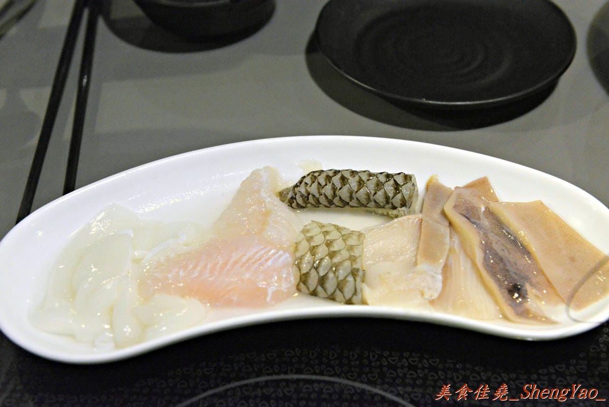 [台中豐原]湯駅火鍋吃到飽 – 百貨公司內,不到400元的價格,新鮮食材讓你吃到飽。(已歇業)