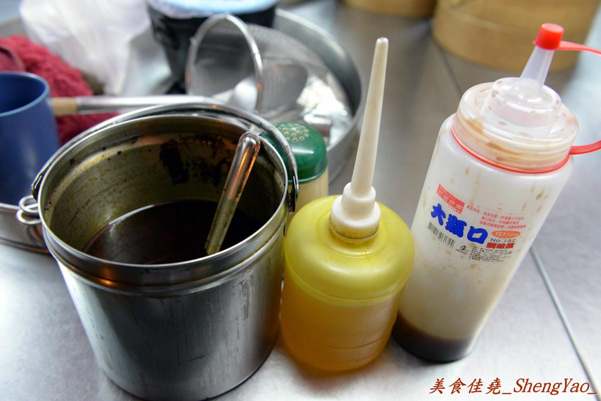 [台中龍井]鳥哥正常手工湯包 – 賣了10多年,許多東海朋友都曾經吃過的深夜小籠湯包。