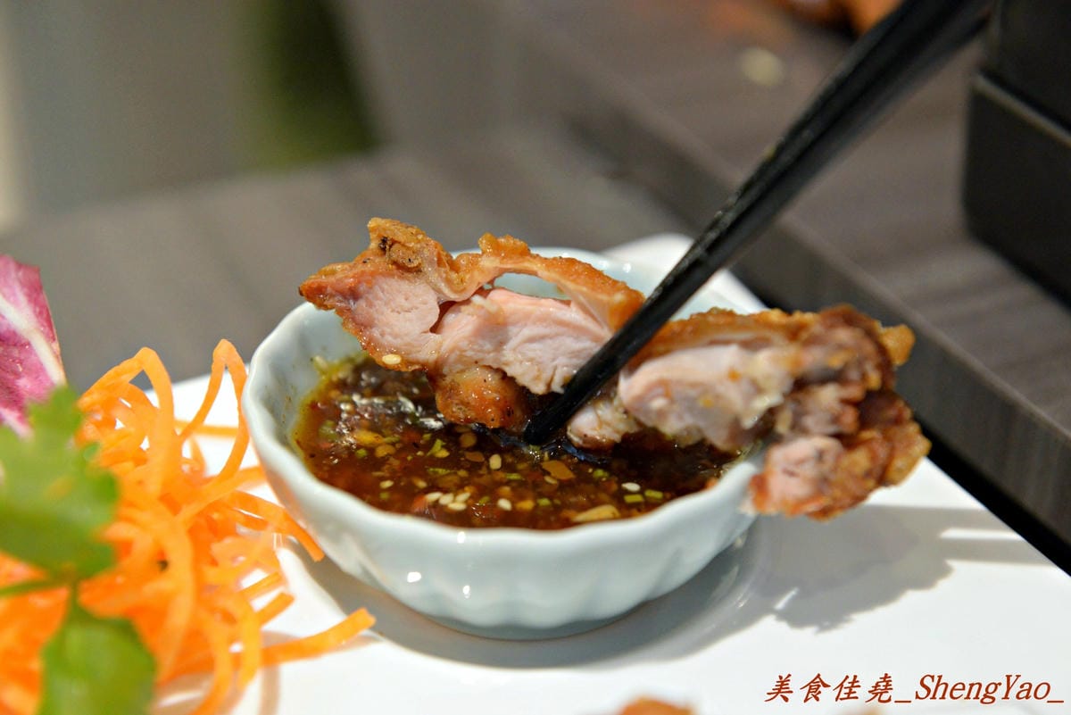[台中北區]藍象廷 泰式火鍋 台中中友店 – 中友百貨新開幕的中低價位的火鍋吃到飽,9/1-9/8開幕期間午/晚餐前20名享5折優惠、消費滿額還有禮物。