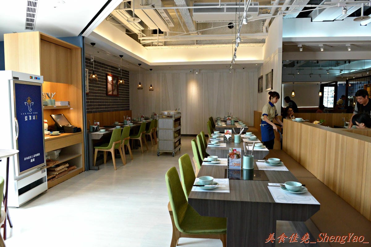 [台中北區]藍象廷 泰式火鍋 台中中友店 – 中友百貨新開幕的中低價位的火鍋吃到飽,9/1-9/8開幕期間午/晚餐前20名享5折優惠、消費滿額還有禮物。