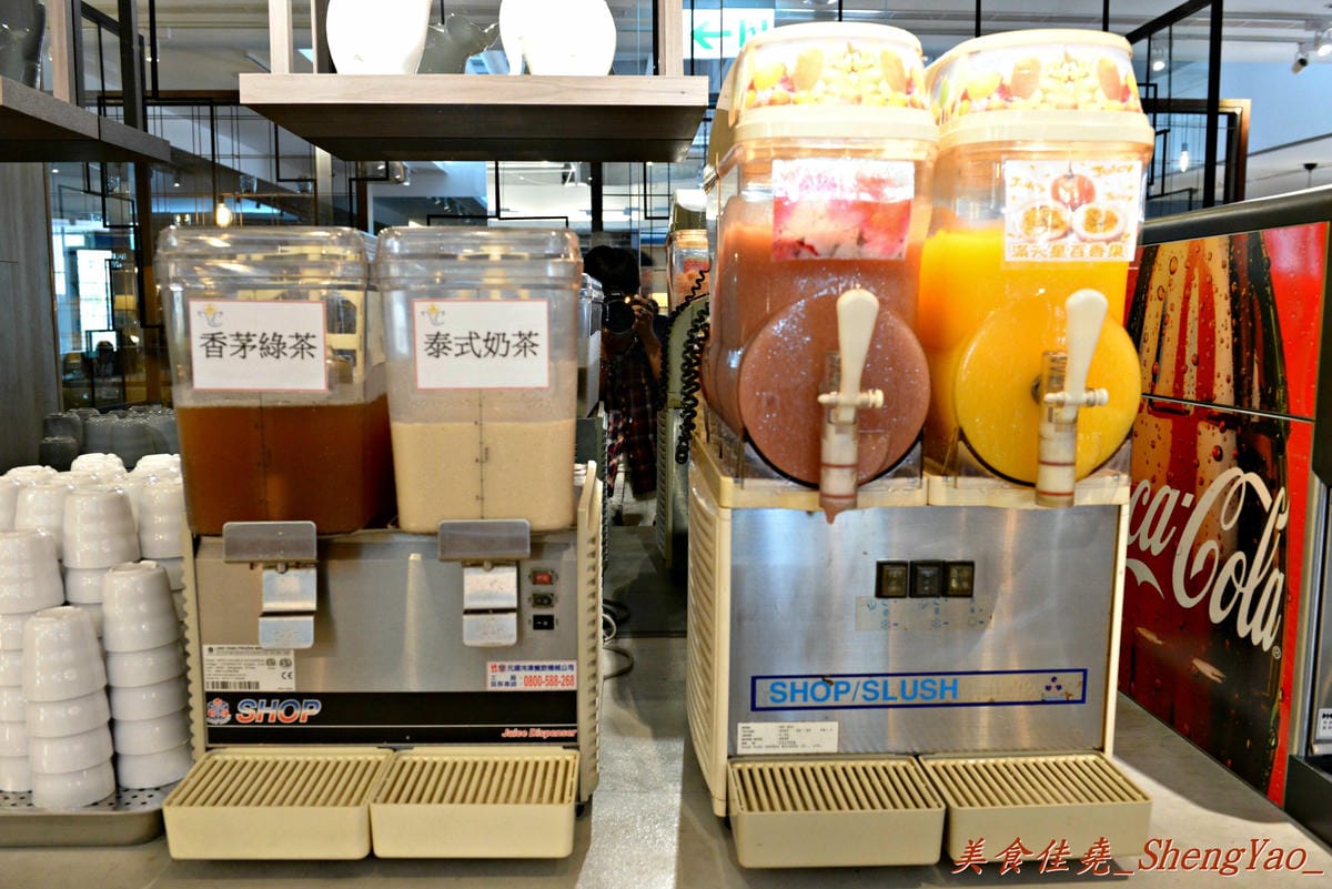 [台中北區]藍象廷 泰式火鍋 台中中友店 – 中友百貨新開幕的中低價位的火鍋吃到飽,9/1-9/8開幕期間午/晚餐前20名享5折優惠、消費滿額還有禮物。