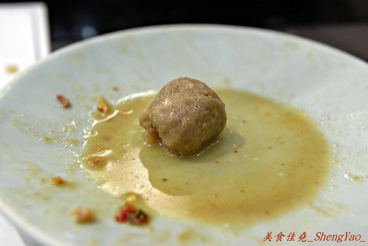 [台中北區]藍象廷 泰式火鍋 台中中友店 – 中友百貨新開幕的中低價位的火鍋吃到飽,9/1-9/8開幕期間午/晚餐前20名享5折優惠、消費滿額還有禮物。