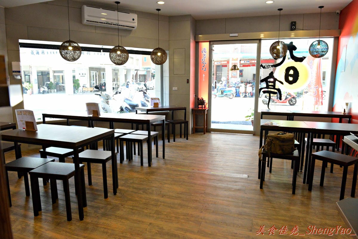 [台中西區]旭日亭拉麵 – 新開幕的百元平價拉麵店,湯頭夠味,炸豬排超推薦,平價拉麵又一新選擇。(已改為東京屋台拉麵)