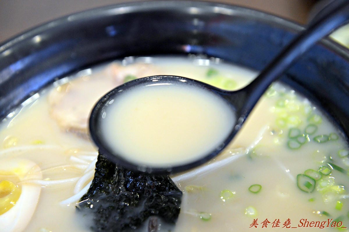 [台中西區]旭日亭拉麵 – 新開幕的百元平價拉麵店,湯頭夠味,炸豬排超推薦,平價拉麵又一新選擇。(已改為東京屋台拉麵)