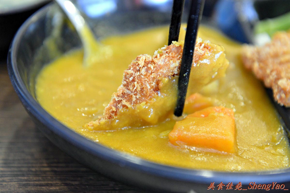 [台中西區]旭日亭拉麵 – 新開幕的百元平價拉麵店,湯頭夠味,炸豬排超推薦,平價拉麵又一新選擇。(已改為東京屋台拉麵)