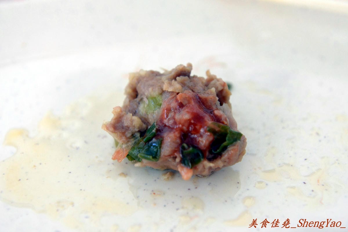 [台中沙鹿]班長手工鮮肉包N訪 – 10/8″食尚玩家”特別推薦的沙鹿美食,內餡實在、帶有肉湯的超人氣肉包。
