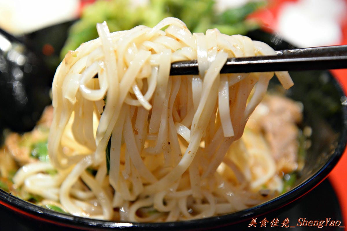 [台中西區]大心新泰式麵食 – 瓦城新品牌,世界名湯”Tom-Yam-Kung”帶來台灣麵食新風味。