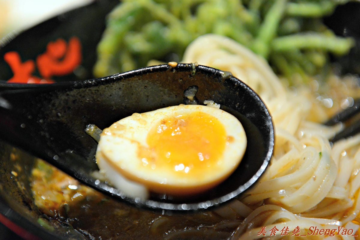 [台中西區]大心新泰式麵食 – 瓦城新品牌,世界名湯”Tom-Yam-Kung”帶來台灣麵食新風味。