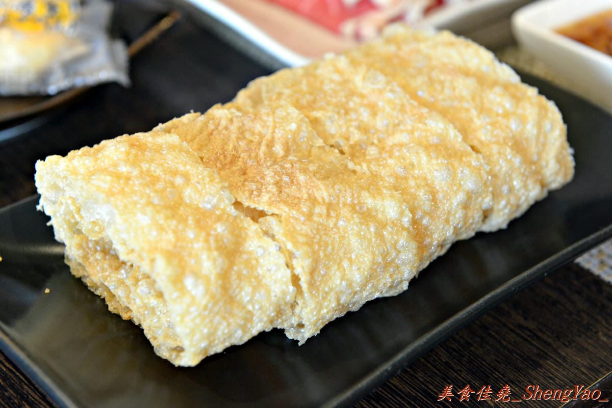 [台中西區]喜多方精緻概念鍋 – 公益路上新開幕的精緻鍋物餐廳,開幕慶原價320元低脂牛套餐特價180元(特價優惠已結束)。