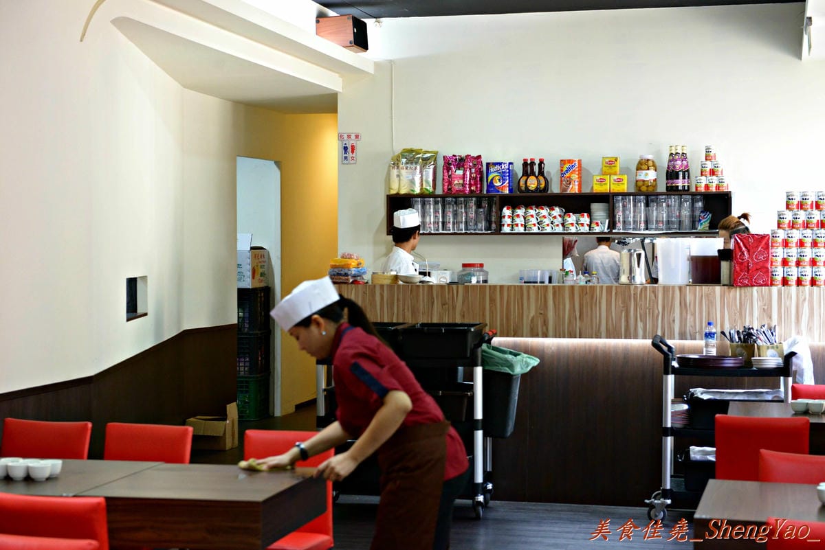 [台中西區]港澳茶餐廳 – 哄供茶餐廳前主廚”梁國權”師傅自創品牌餐廳,道地港點依舊好吃。(已歇業)