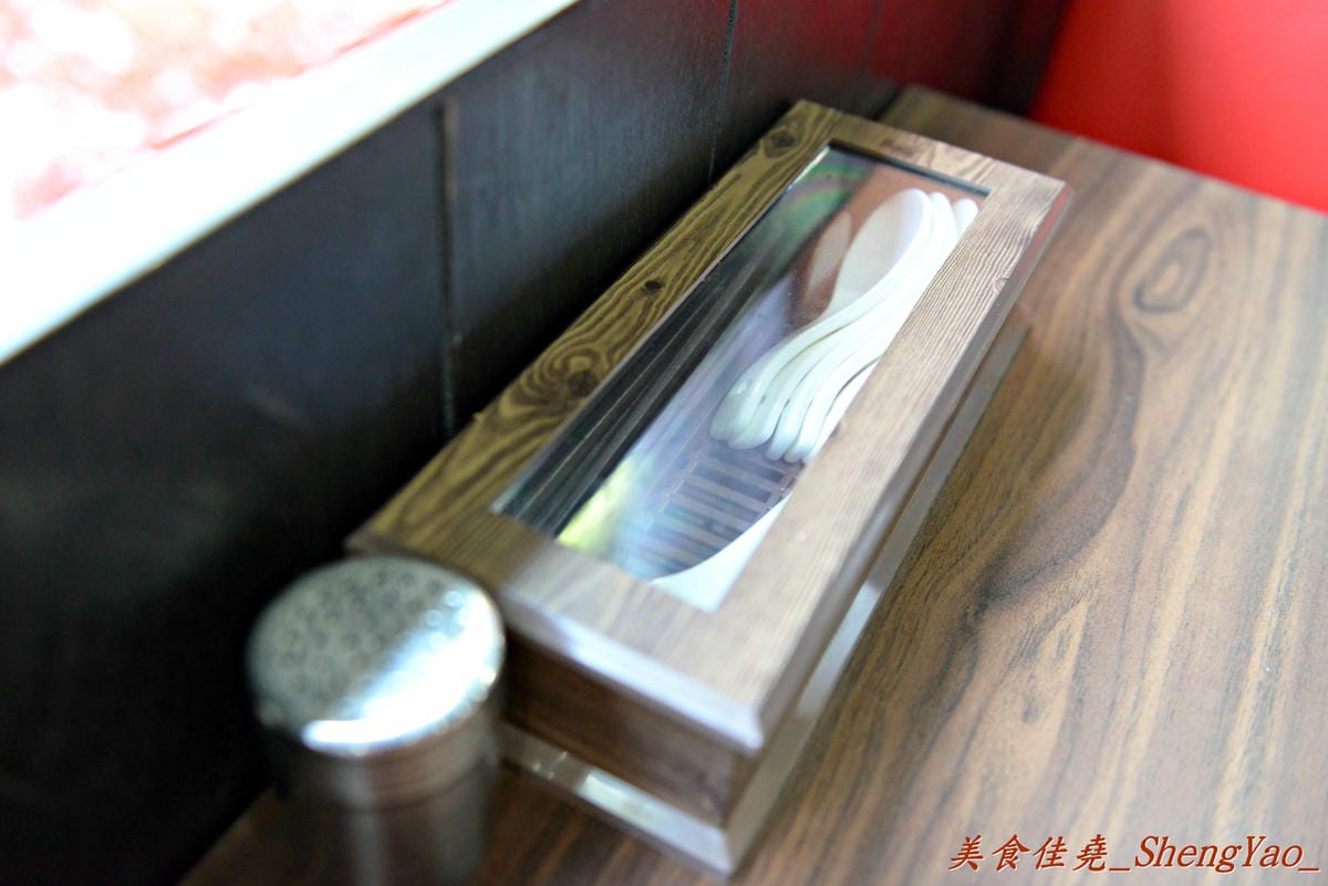 [台中西區]港澳茶餐廳 – 哄供茶餐廳前主廚”梁國權”師傅自創品牌餐廳,道地港點依舊好吃。(已歇業)