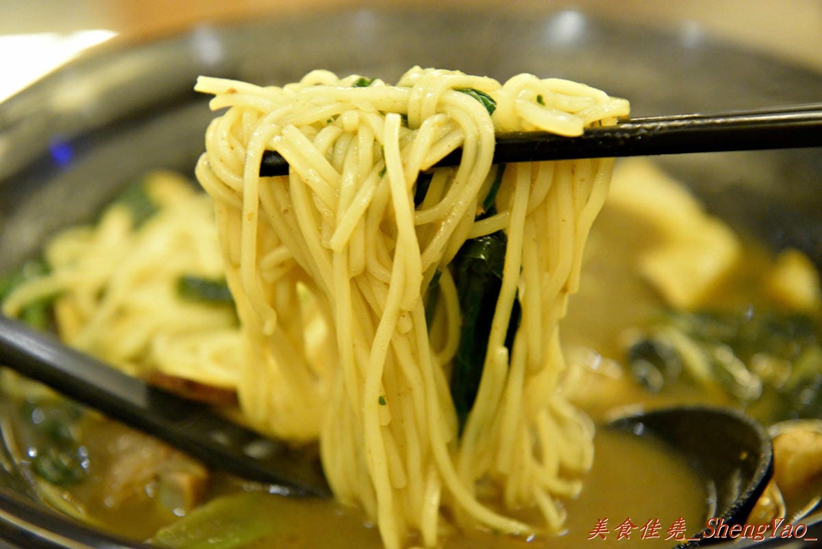 [台中沙鹿]蕃薯根養生煮 – 養生為主、美味為輔,講求健康的養生麵食,份量充足加麵加湯不加價。(改賣火鍋)