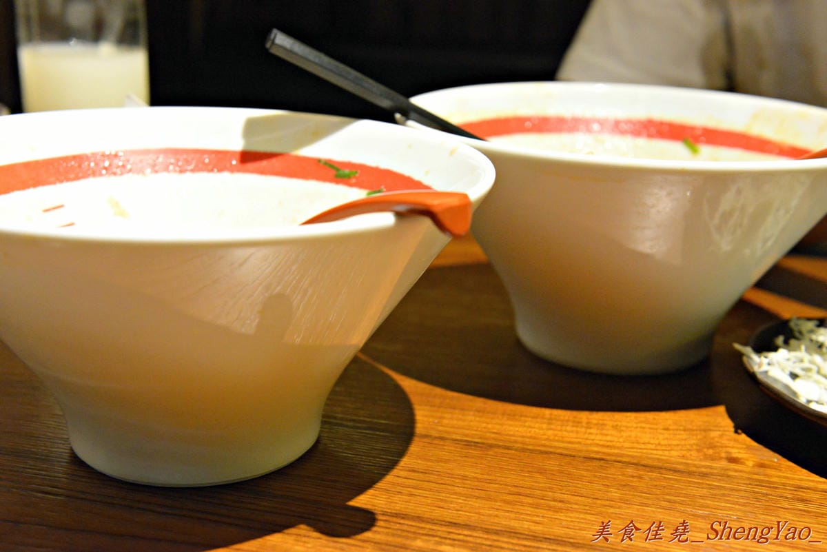 [台中北區]三田製麵所 台中中友店 – 濃厚魚介系豚骨湯頭、自家製Q彈麵條。