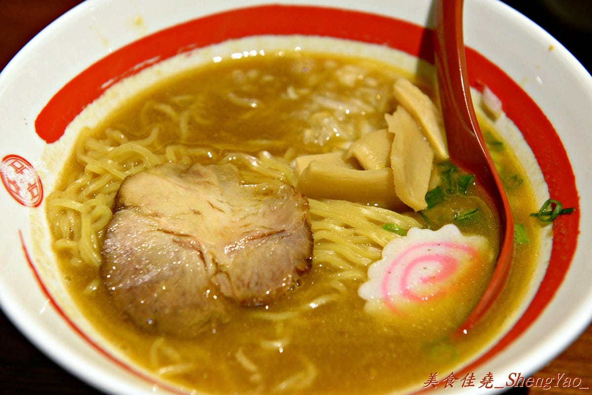 [台中北區]三田製麵所 台中中友店 – 濃厚魚介系豚骨湯頭、自家製Q彈麵條。