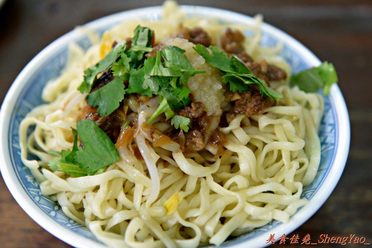 [台中沙鹿]拉仔麵 N訪 – 沙鹿少見的傳統小吃,月見豬油飯超級好吃 !!