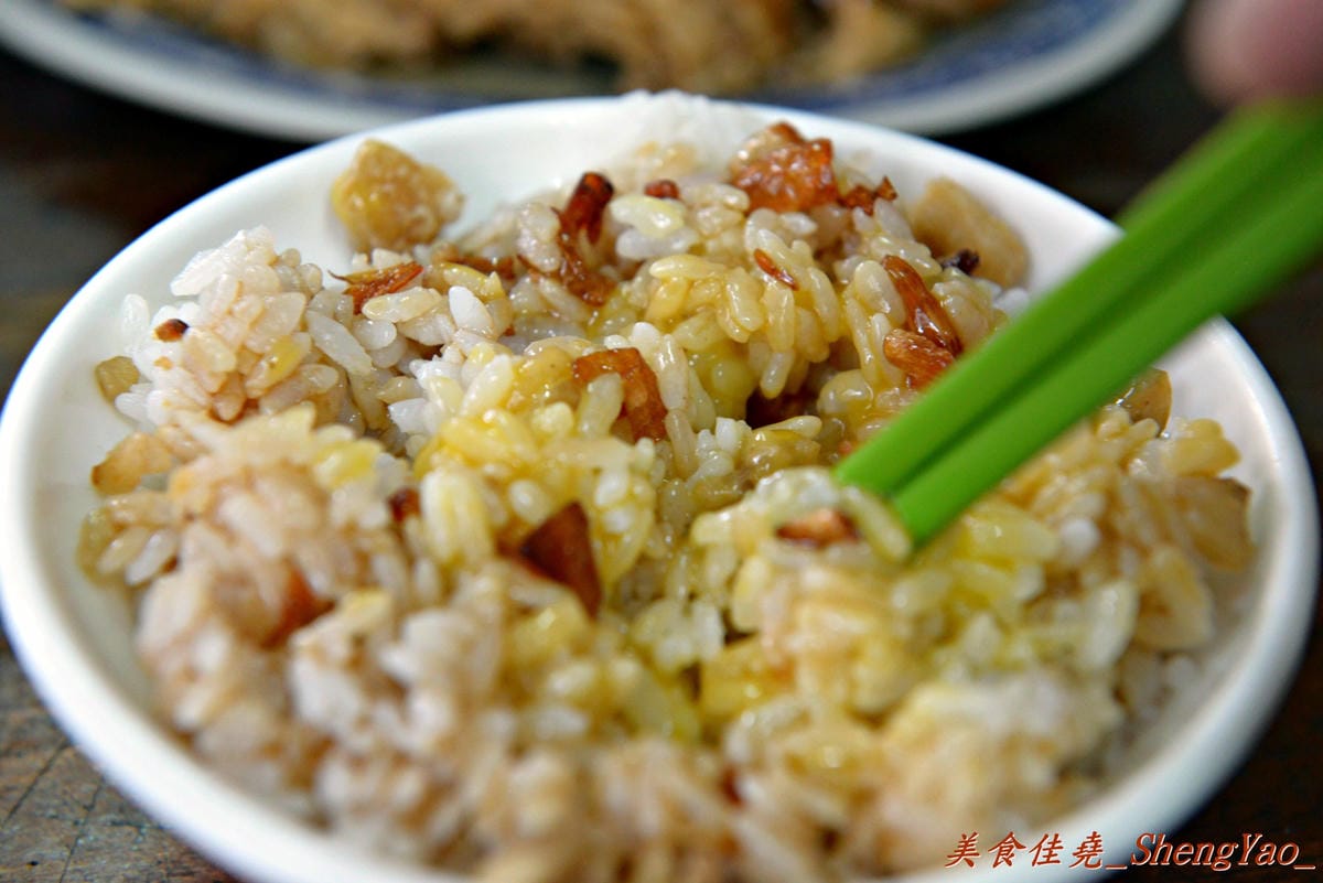 [台中沙鹿]拉仔麵 N訪 – 沙鹿少見的傳統小吃,月見豬油飯超級好吃 !!