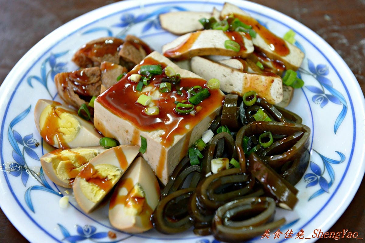 [台中沙鹿]拉仔麵 N訪 – 沙鹿少見的傳統小吃,月見豬油飯超級好吃 !!
