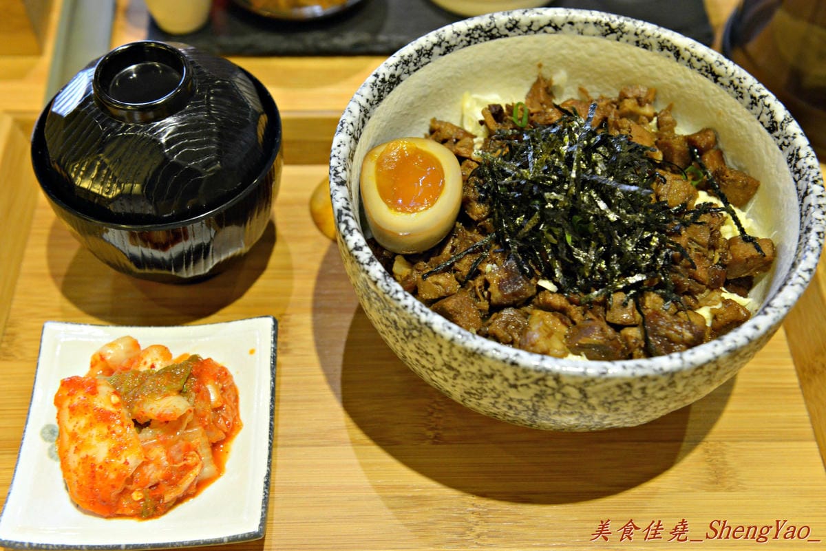 [台中北區]盡心亭拉麵 – 價格微高,拉麵用料實在,秘製叉燒飯是一大亮點 !!