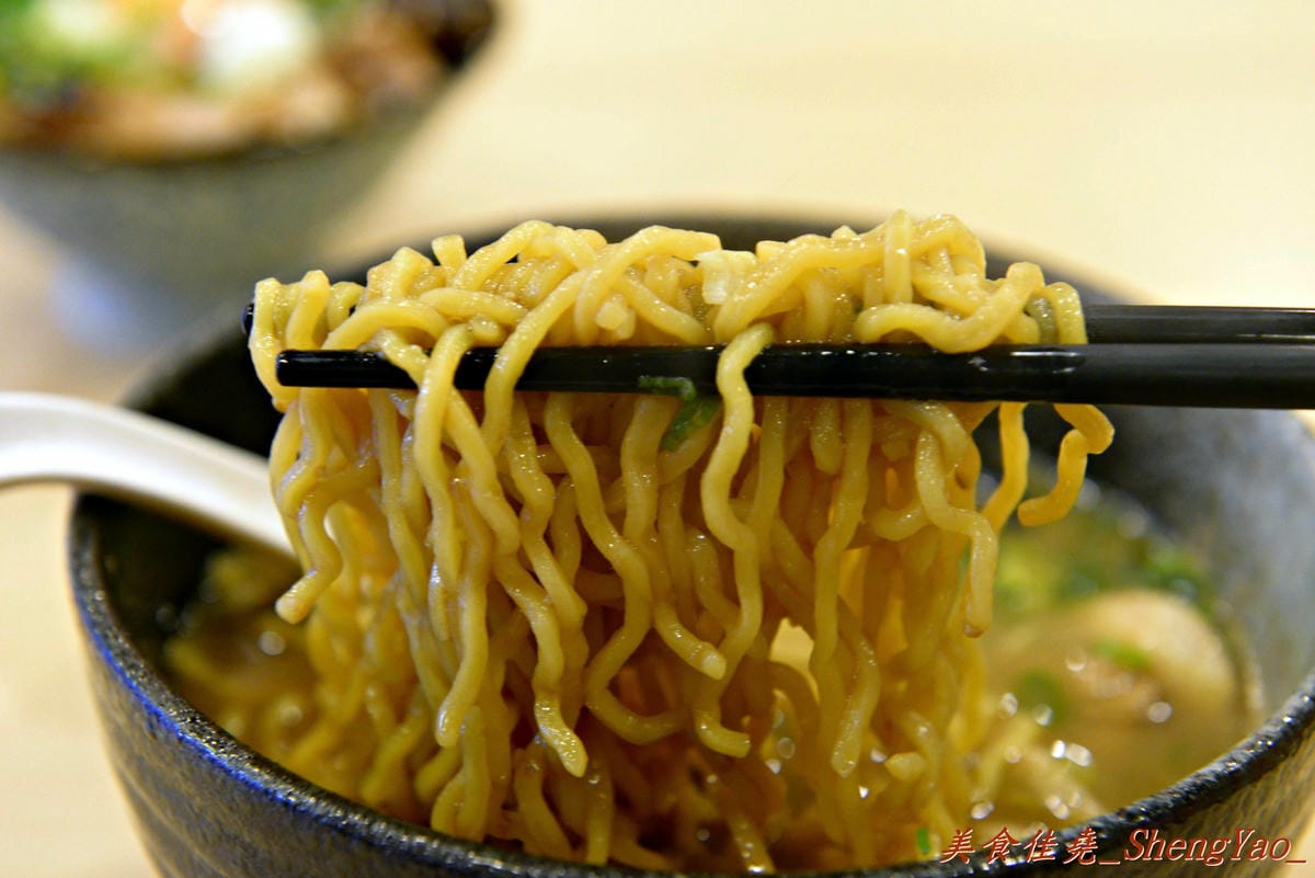[台中北區]一騎拉麵 – 沒有高人氣,但是卻很好吃的日本連鎖拉麵店,麵好、湯濃、叉燒肥滋滋。(已歇業)