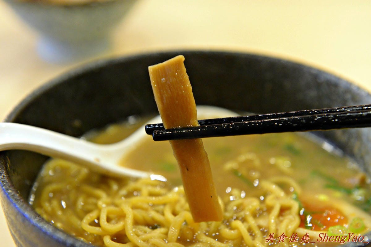 [台中北區]一騎拉麵 – 沒有高人氣,但是卻很好吃的日本連鎖拉麵店,麵好、湯濃、叉燒肥滋滋。(已歇業)