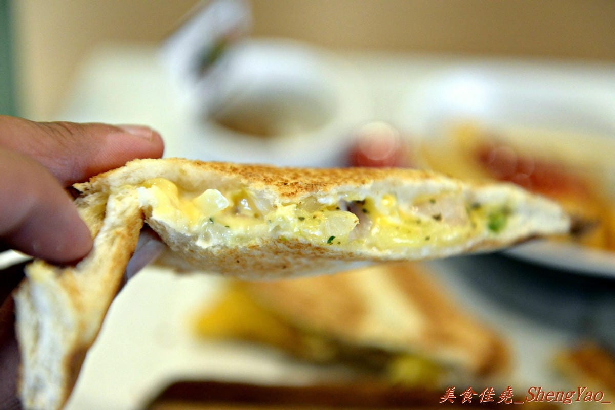 [台中沙鹿]土司森林 – 新開幕的輕食早午晚連鎖餐廳,餐點份量大到兩個人吃也會飽(官網說的)