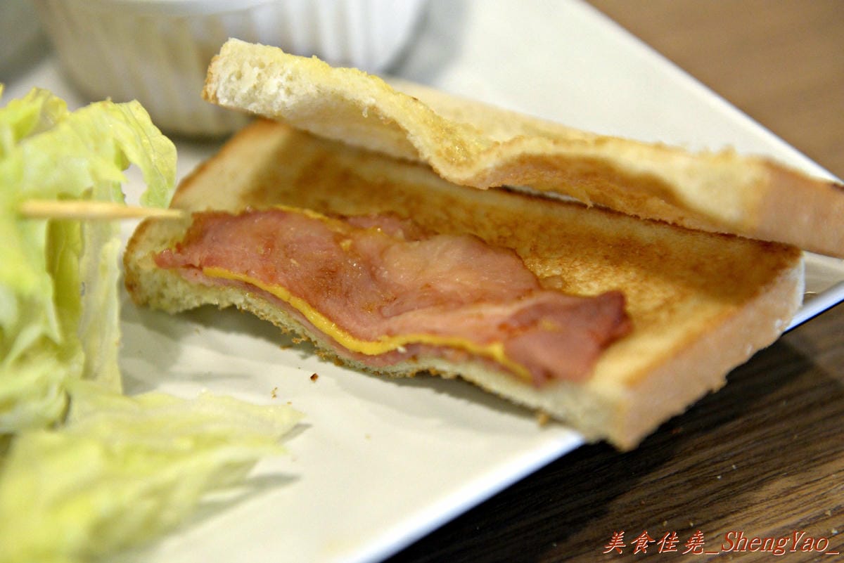 [台中沙鹿]土司森林 – 新開幕的輕食早午晚連鎖餐廳,餐點份量大到兩個人吃也會飽(官網說的)