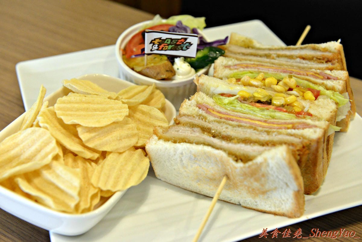 [台中沙鹿]土司森林 – 新開幕的輕食早午晚連鎖餐廳,餐點份量大到兩個人吃也會飽(官網說的)