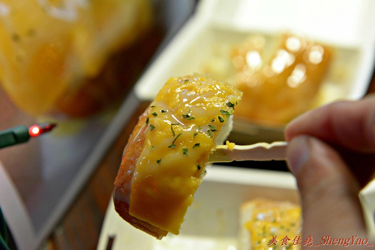 [台中龍井]幸福之家 黃金煉乳饅頭 – 東海商圈內的隱藏版巷弄美食,吃了有幸福感的炸饅頭。