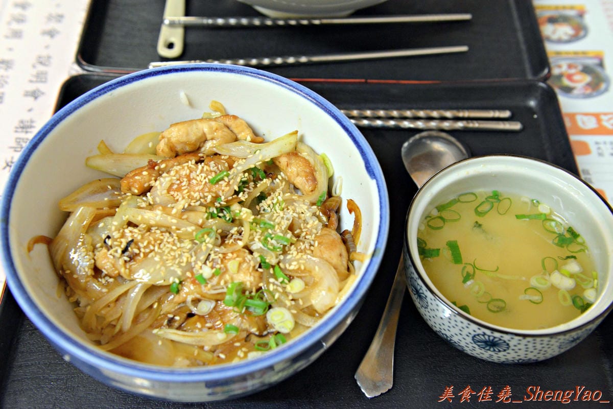 [台中中區]高山拉麵 – 連外勞都來吃的台中火車站老牌日本拉麵店。