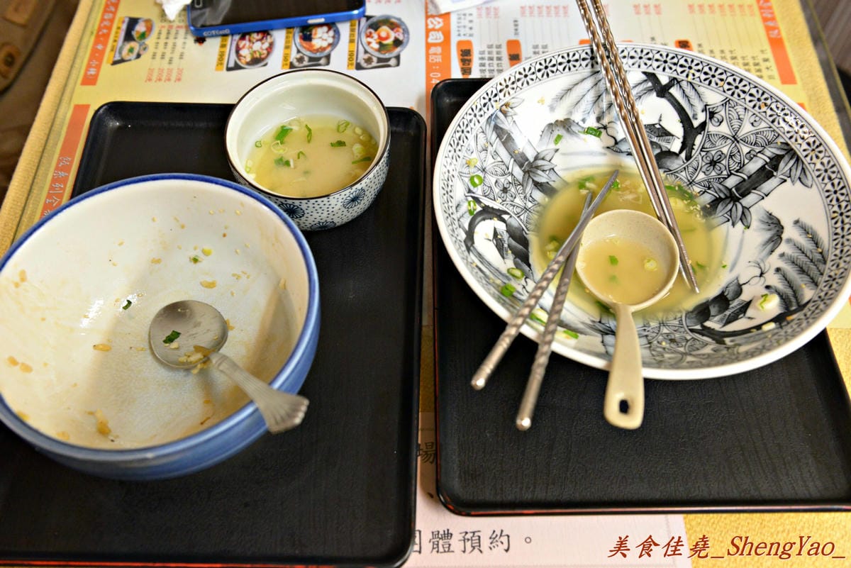 [台中中區]高山拉麵 – 連外勞都來吃的台中火車站老牌日本拉麵店。