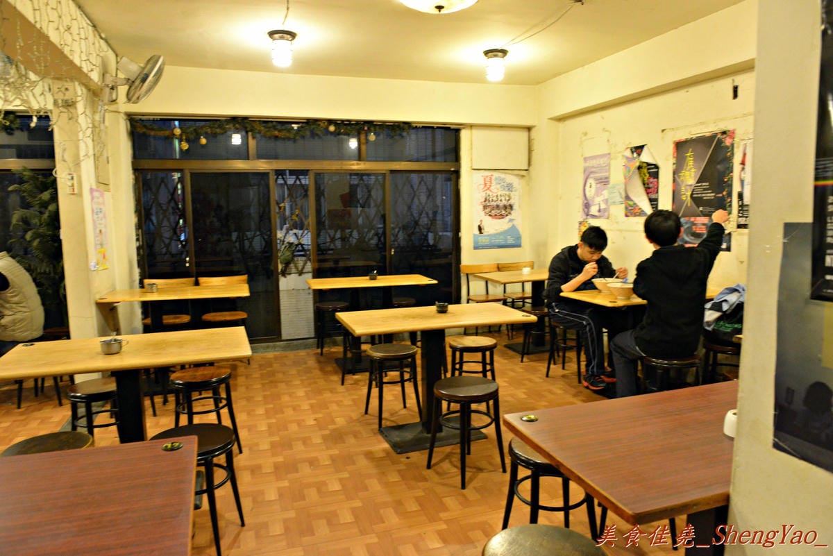 [台中北區]九州拉麵 – 一中商圈代表性拉麵,超便宜70元價格還能汽水果汁無限暢飲。